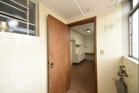 Apartamento à venda com 68m², 2 quartos e 1 vagaÁrea de serviço