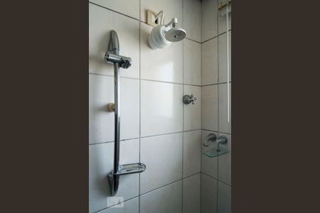 Banheiro de apartamento para alugar com 2 quartos, 65m² em Cavalhada, Porto Alegre