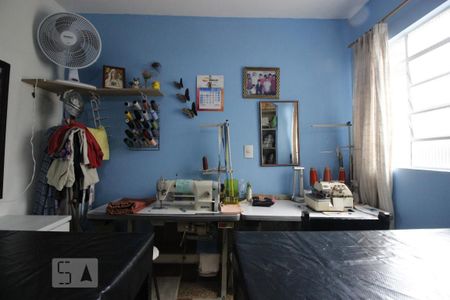 Casa à venda com 200m², 4 quartos e 5 vagasQuarto 5