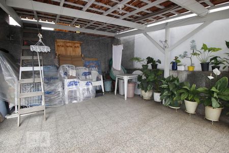 Casa à venda com 200m², 4 quartos e 5 vagasÁrea de Serviço