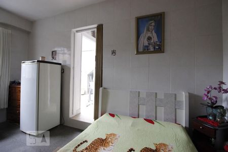 Casa à venda com 200m², 4 quartos e 5 vagasQuarto 5