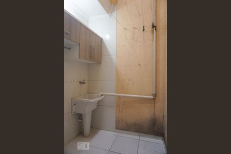 Casa de condomínio à venda com 65m², 3 quartos e 1 vaga Casa de condomínio à venda com 65m², 3 quartos e 1 vagaLavanderia