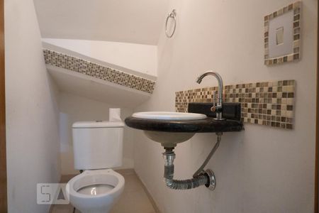 Lavabo de casa de condomínio à venda com 3 quartos, 65m² em Vila Pierina, São Paulo