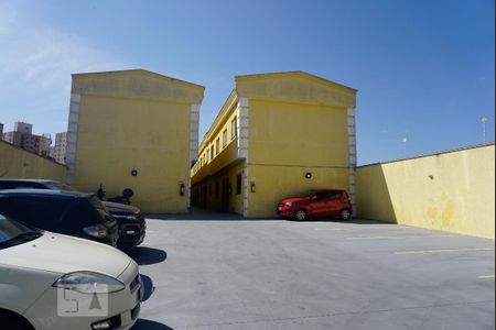 Casa de condomínio à venda com 65m², 3 quartos e 1 vaga Casa de condomínio à venda com 65m², 3 quartos e 1 vagaEstacionamento