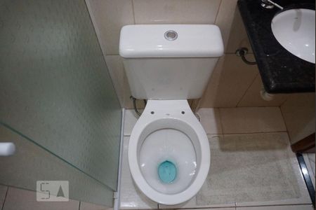 Casa de condomínio à venda com 65m², 3 quartos e 1 vaga Casa de condomínio à venda com 65m², 3 quartos e 1 vagaBanheiro da Suíte