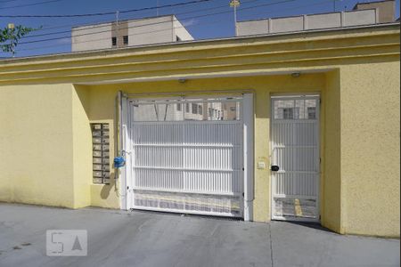 Casa de condomínio à venda com 65m², 3 quartos e 1 vaga Casa de condomínio à venda com 65m², 3 quartos e 1 vagaEstacionamento