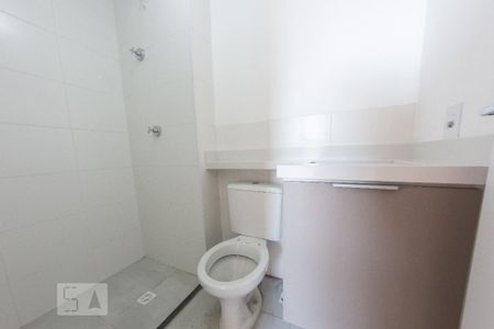 Apartamento à venda com 38m², 2 quartos e 1 vaga Apartamento à venda com 38m², 2 quartos e 1 vagaBanheiro