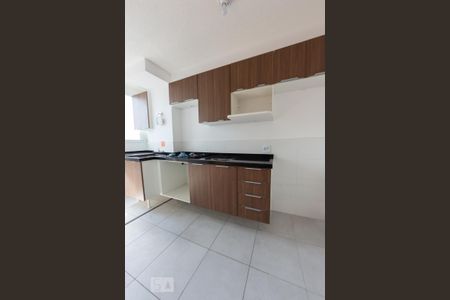 Apartamento à venda com 38m², 2 quartos e 1 vaga Apartamento à venda com 38m², 2 quartos e 1 vagaCozinha e Área de serviço