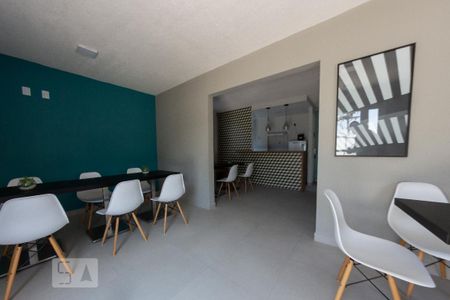 Apartamento à venda com 38m², 2 quartos e 1 vaga Apartamento à venda com 38m², 2 quartos e 1 vagaÁrea comum - Salão de festas