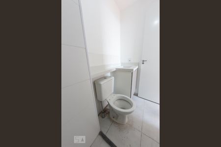 Apartamento à venda com 38m², 2 quartos e 1 vaga Apartamento à venda com 38m², 2 quartos e 1 vagaBanheiro