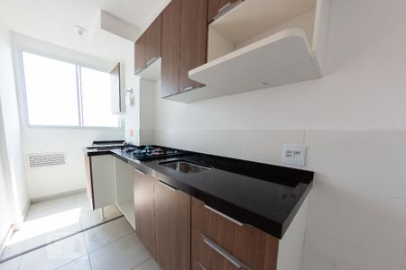 Apartamento à venda com 38m², 2 quartos e 1 vaga Apartamento à venda com 38m², 2 quartos e 1 vagaCozinha e Área de serviço