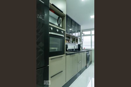 Apartamento para alugar com 85m², 2 quartos e 1 vaga Apartamento para alugar com 85m², 2 quartos e 1 vagaCozinha