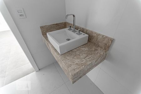 Casa de condomínio à venda com 445m², 3 quartos e 1 vaga Casa de condomínio à venda com 445m², 3 quartos e 1 vagaBanheiro do Terraço