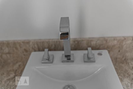 Casa de condomínio à venda com 445m², 3 quartos e 1 vaga Casa de condomínio à venda com 445m², 3 quartos e 1 vagaBanheiro do Terraço