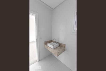 Casa de condomínio à venda com 445m², 3 quartos e 1 vaga Casa de condomínio à venda com 445m², 3 quartos e 1 vagaBanheiro do Terraço