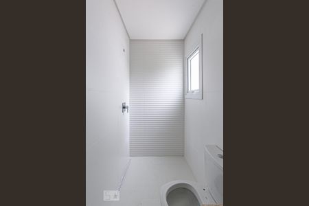 Casa de condomínio à venda com 405m², 3 quartos e 1 vagaBanheiro do Quarto 1