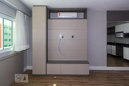 Studio de kitnet/studio para alugar com 1 quarto, 33m² em Centro, Curitiba