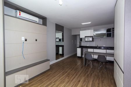Studio de kitnet/studio para alugar com 1 quarto, 33m² em Centro, Curitiba