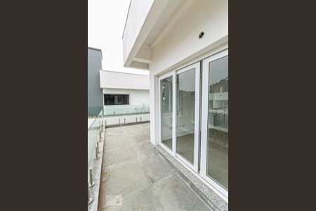 Casa de condomínio à venda com 290m², 3 quartos e 1 vagaTerraço