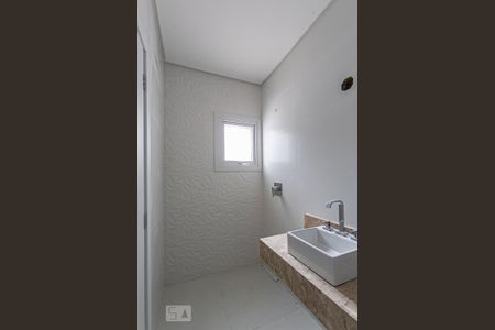 Casa de condomínio à venda com 290m², 3 quartos e 1 vagaBanheiro do Quarto 2