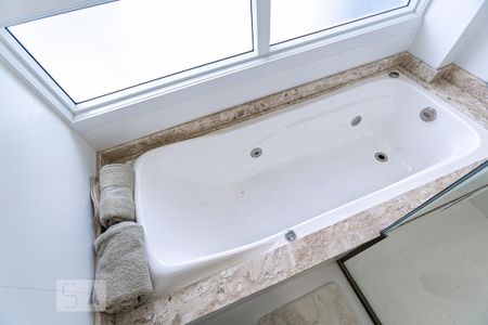 Casa de condomínio à venda com 287m², 3 quartos e 1 vagaBanheiro do Quarto 3