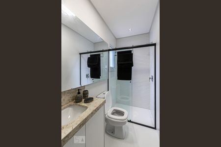 Casa de condomínio à venda com 287m², 3 quartos e 1 vagaBanheiro do Quarto 1