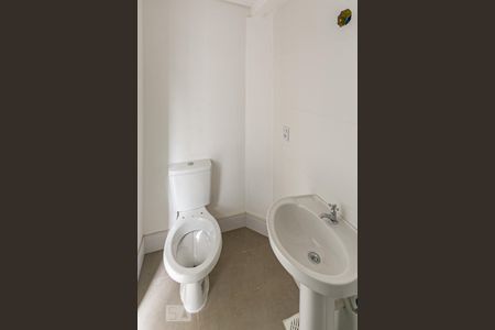 Casa de condomínio à venda com 289m², 3 quartos e 1 vagaBanheiro de Serviço