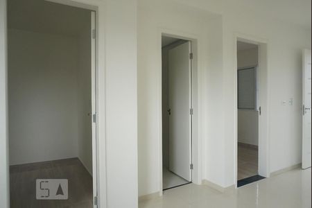 Sala/Cozinha de kitnet/studio para alugar com 2 quartos, 35m² em Vila Nhocune, São Paulo