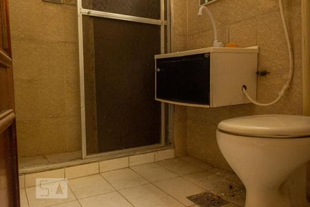 Apartamento para alugar com 70m², 2 quartos e 2 vagas Apartamento para alugar com 70m², 2 quartos e 2 vagasDetalhe do banheiro