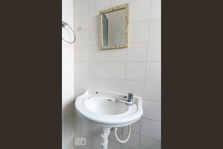 Casa à venda com 500m², 5 quartos e 2 vagasÁrea de Serviço - Quarto 4 - Banheiro