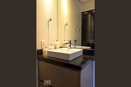 Apartamento para alugar com 95m², 2 quartos e 2 vagasBanheiro da Suíte