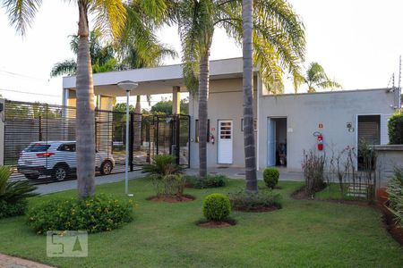 Apartamento para alugar com 95m², 2 quartos e 2 vagasFachada e portaria