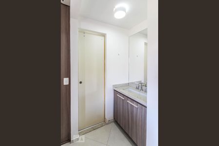 Banheiro de kitnet/studio à venda com 1 quarto, 35m² em Vila Olímpia, São Paulo