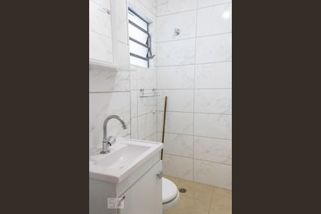 Casa para alugar com 35m², 1 quarto e sem vagaBanheiro