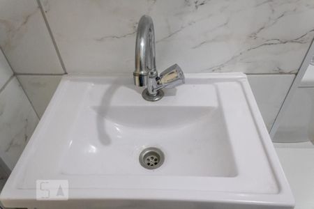 Casa para alugar com 35m², 1 quarto e sem vagaBanheiro - Pia