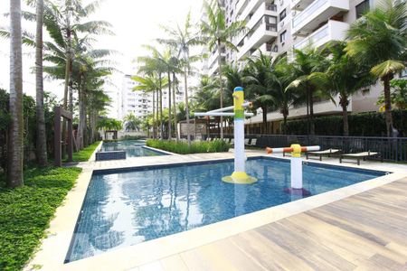 Apartamento para alugar com 65m², 2 quartos e 1 vagaÁrea comum - Piscina