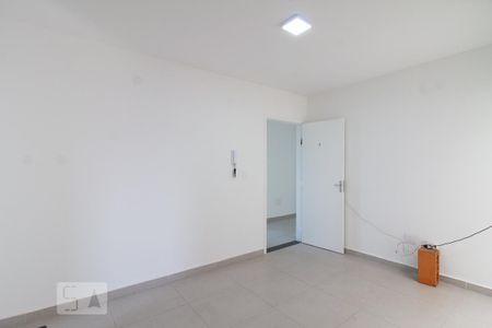 Sala/Cozinha de apartamento para alugar com 1 quarto, 35m² em Jardim Vila Galvao, Guarulhos