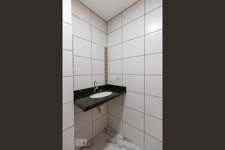 Apartamento à venda com 45m², 2 quartos e sem vaga Apartamento à venda com 45m², 2 quartos e sem vagaBanheiro