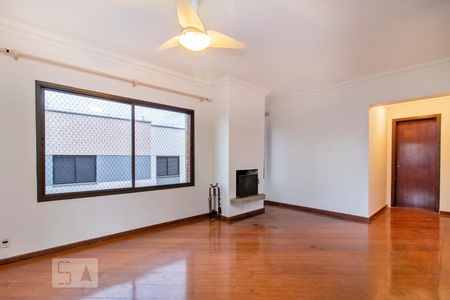 Sala de apartamento para alugar com 4 quartos, 200m² em Paraíso do Morumbi, São Paulo