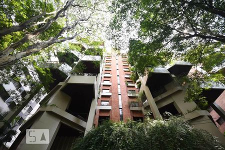 Apartamento para alugar com 200m², 4 quartos e 4 vagas Apartamento para alugar com 200m², 4 quartos e 4 vagasFachada