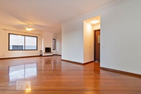 Sala de apartamento para alugar com 4 quartos, 200m² em Paraíso do Morumbi, São Paulo