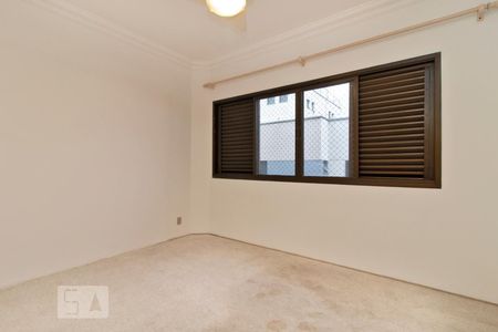 Apartamento para alugar com 200m², 4 quartos e 4 vagas Apartamento para alugar com 200m², 4 quartos e 4 vagasQuarto