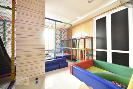 Apartamento à venda com 99m², 3 quartos e 2 vagasÁrea comum - brinquedoteca