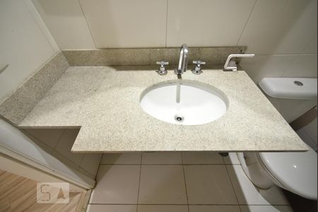 Apartamento à venda com 99m², 3 quartos e 2 vagasBanheiro