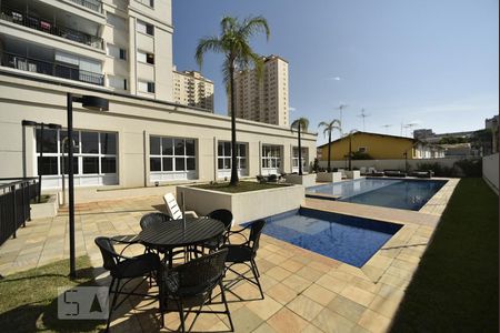 Apartamento à venda com 99m², 3 quartos e 2 vagasÁrea comum - piscinas