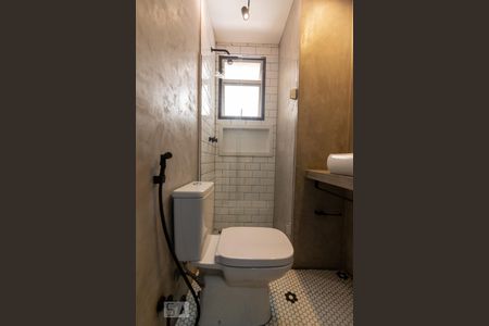 Apartamento à venda com 76m², 2 quartos e 1 vaga Apartamento à venda com 76m², 2 quartos e 1 vagaBanheiro da Suíte 1