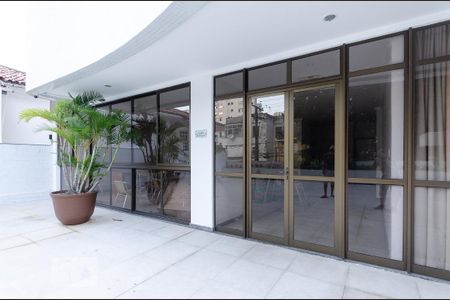 Apartamento para alugar com 116m², 3 quartos e 2 vagas Apartamento para alugar com 116m², 3 quartos e 2 vagasÁrea comum - Salão de festas