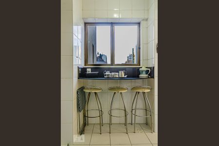 Cozinha de apartamento para alugar com 3 quartos, 116m² em Barra, Salvador