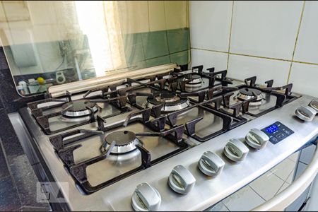 Apartamento para alugar com 116m², 3 quartos e 2 vagas Apartamento para alugar com 116m², 3 quartos e 2 vagasFogão