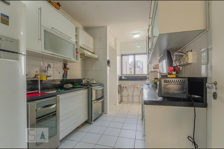 Apartamento para alugar com 116m², 3 quartos e 2 vagas Apartamento para alugar com 116m², 3 quartos e 2 vagasCozinha